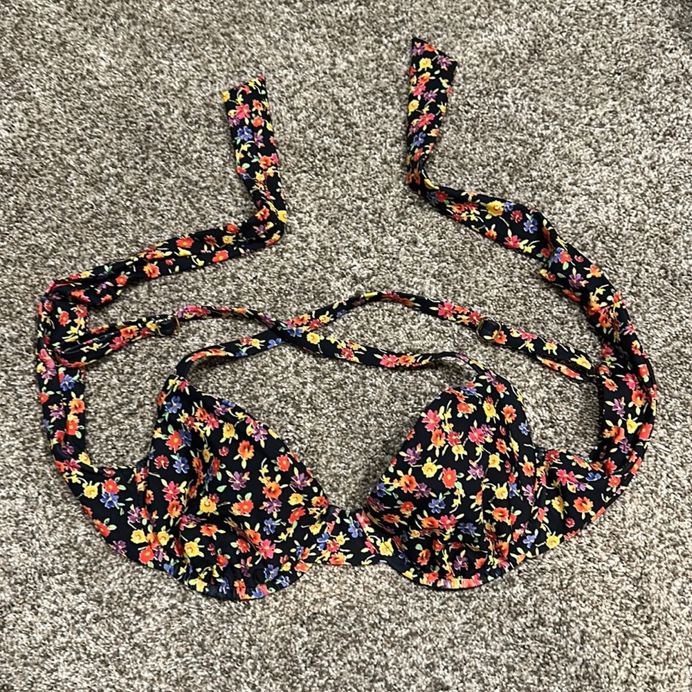 Skatie swim top